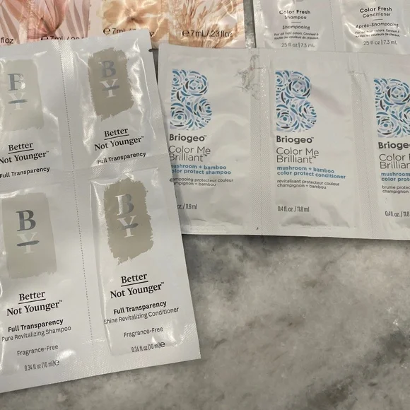 22-pc Hair Bundle & Sparkly Drawstring Pouch - Picture 5 of 9